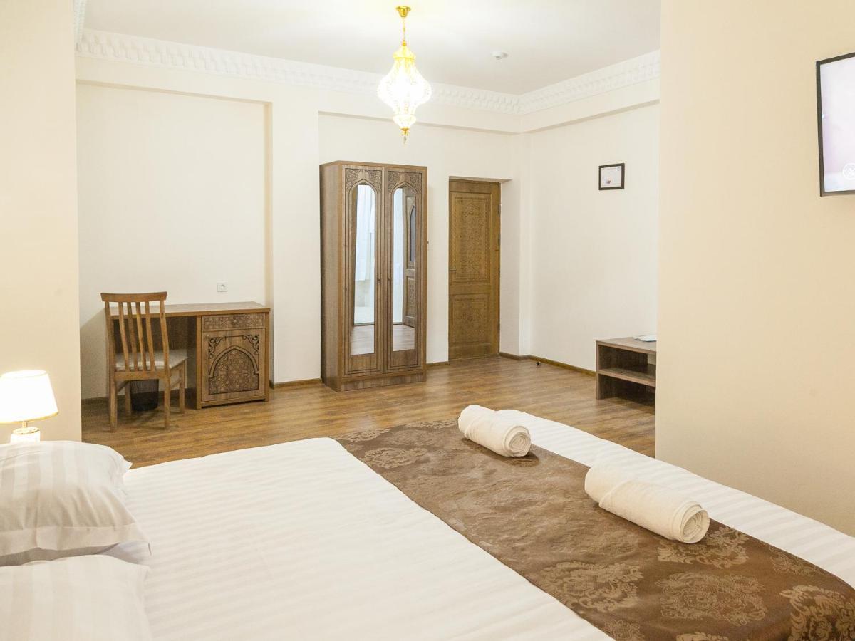 Royal Bukhara Hotel エクステリア 写真