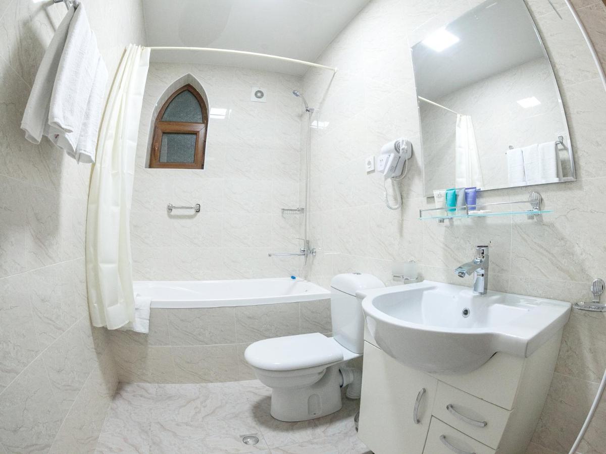 Royal Bukhara Hotel エクステリア 写真