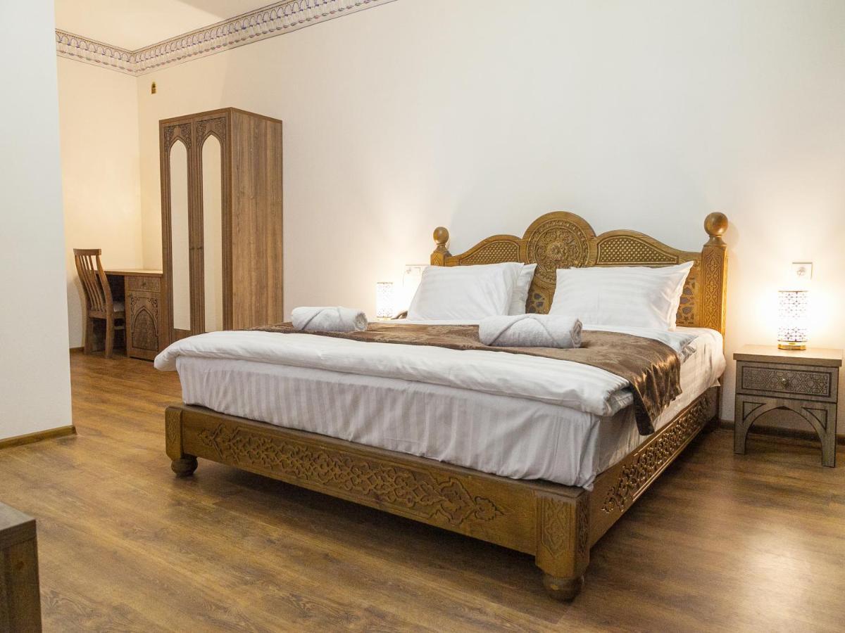 Royal Bukhara Hotel エクステリア 写真