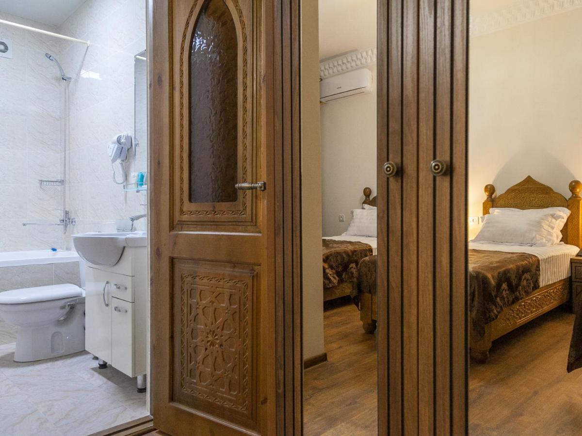 Royal Bukhara Hotel エクステリア 写真